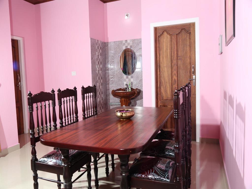 Mangalappillil Homestay Munnar Esterno foto